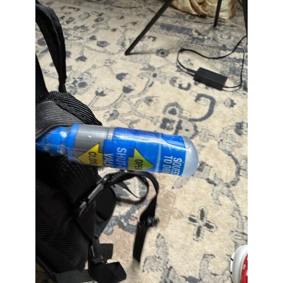 Ozark Trail Pearson Creek 2liter Hydration Backpack Pack Reservoir Hiking Trail - Picture 5 of 10